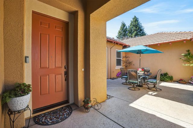 421 Fuente Pl, Lincoln, CA 95648