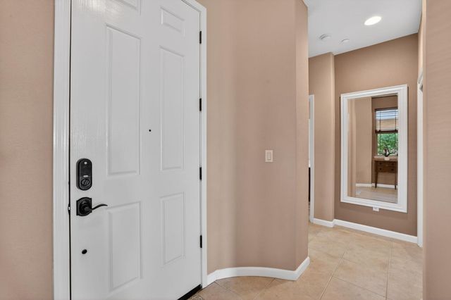 421 Fuente Pl, Lincoln, CA 95648