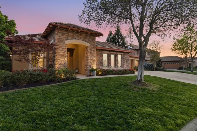 421 Fuente Pl, Lincoln, CA 95648