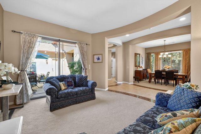 421 Fuente Pl, Lincoln, CA 95648