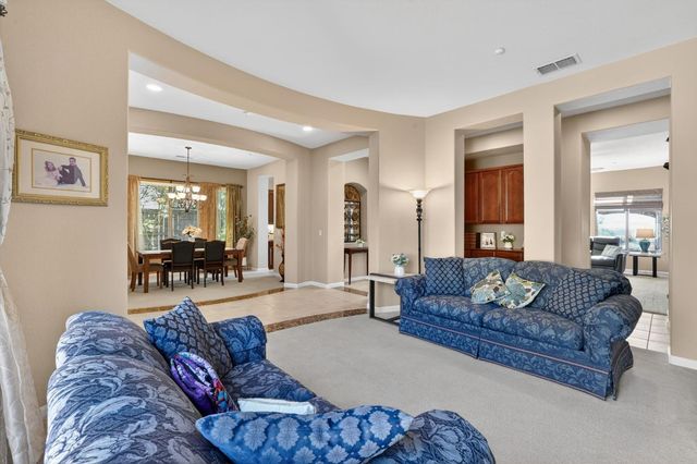 421 Fuente Pl, Lincoln, CA 95648