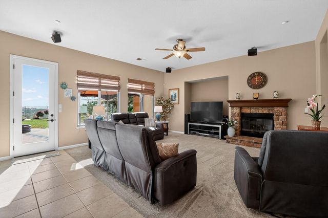 421 Fuente Pl, Lincoln, CA 95648