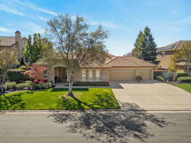 421 Fuente Pl, Lincoln, CA 95648