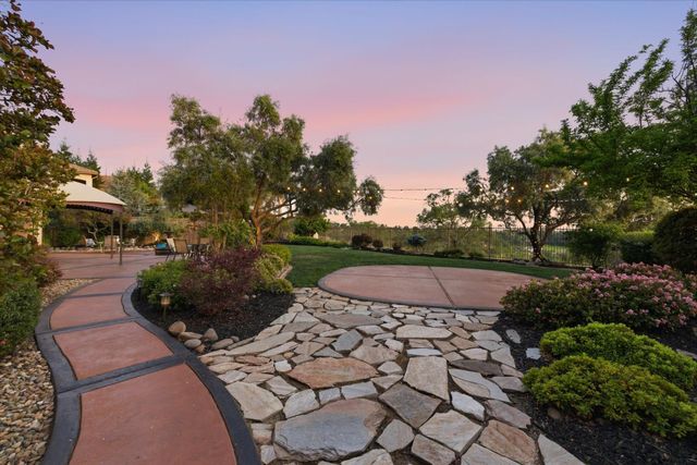 421 Fuente Pl, Lincoln, CA 95648