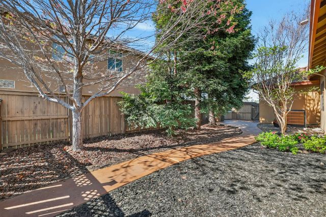 421 Fuente Pl, Lincoln, CA 95648