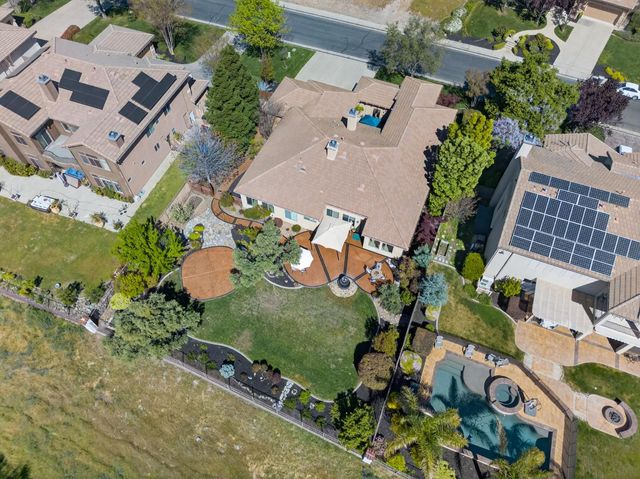 421 Fuente Pl, Lincoln, CA 95648