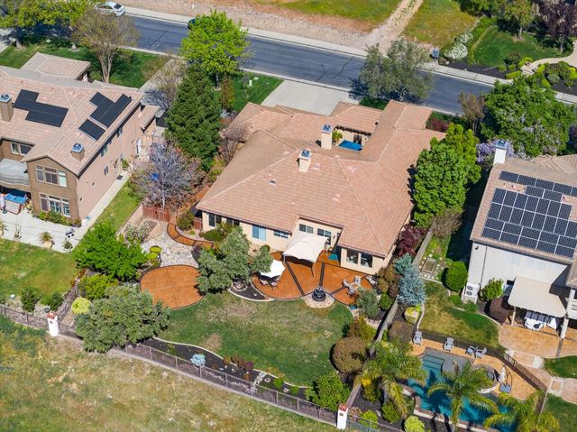 421 Fuente Pl, Lincoln, CA 95648