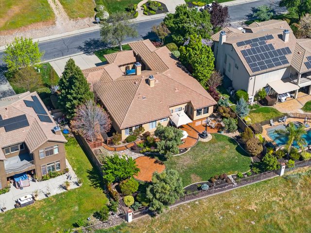 421 Fuente Pl, Lincoln, CA 95648