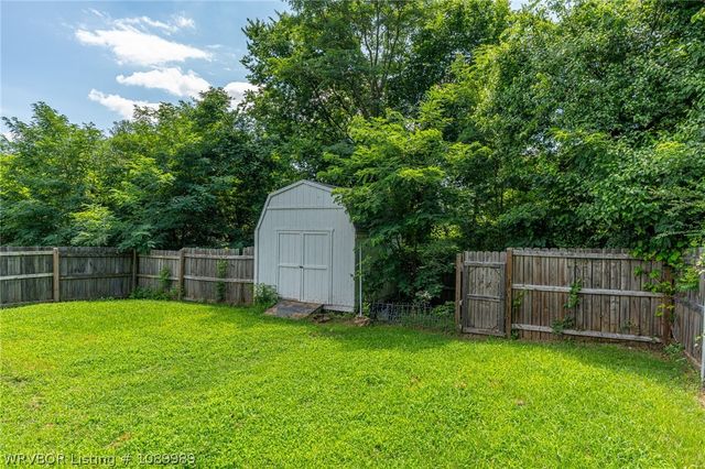 217 Fayetteville Street, Van Buren, AR 72956