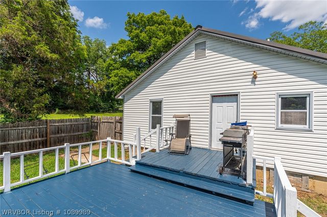 217 Fayetteville Street, Van Buren, AR 72956