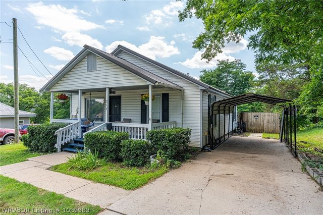 217 Fayetteville Street, Van Buren, AR 72956