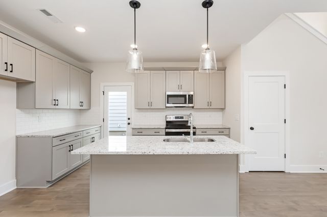 323 Jasmine Park, Hermitage, TN 37076