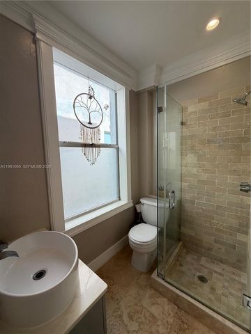 119 Menores Ave 8A, Coral Gables, FL 33134