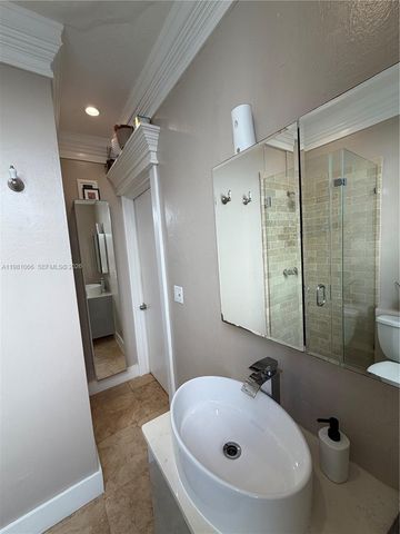 119 Menores Ave 8A, Coral Gables, FL 33134