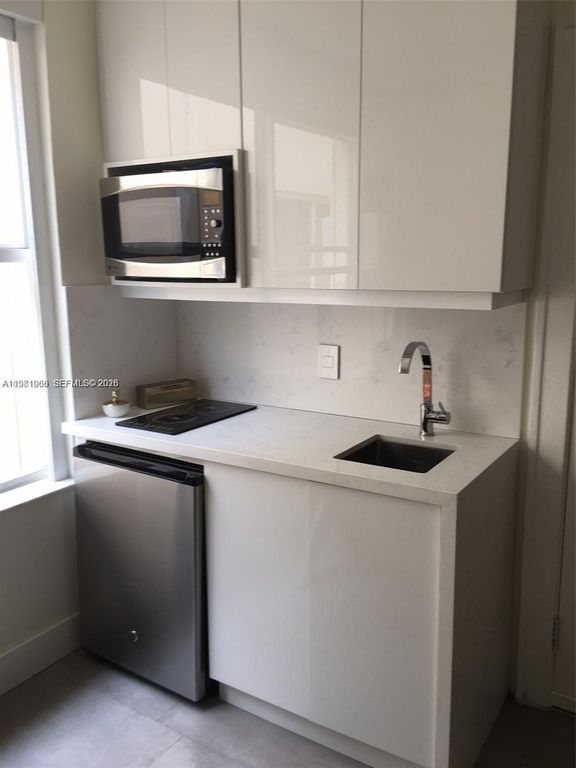 119 Menores Ave 8A, Coral Gables, FL 33134