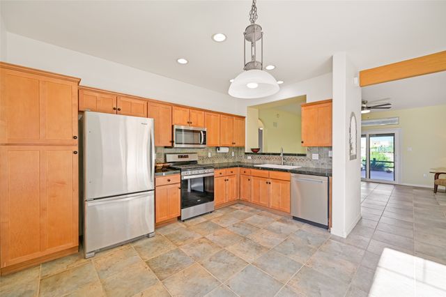6821 Sunset Circle, Santa Fe, NM 87507