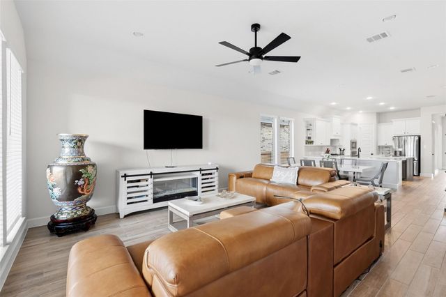 164 High Rock PASS, Kyle, TX 78640