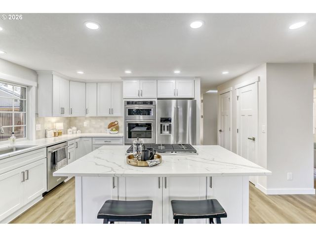 15420 Nw PERIMETER Dr, Beaverton, OR 97006