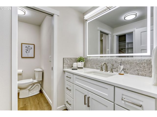 15420 Nw PERIMETER Dr, Beaverton, OR 97006