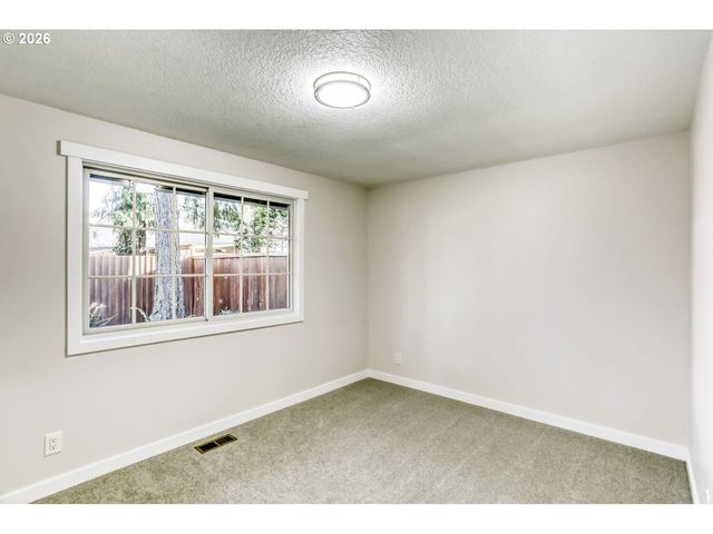 15420 Nw PERIMETER Dr, Beaverton, OR 97006