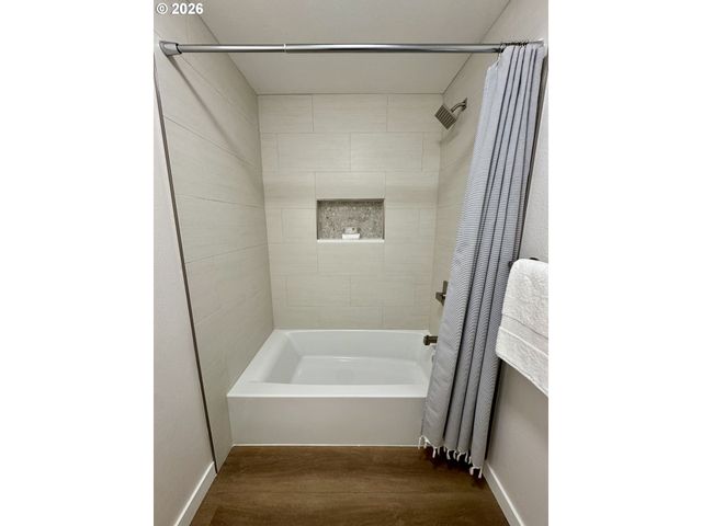 15420 Nw PERIMETER Dr, Beaverton, OR 97006