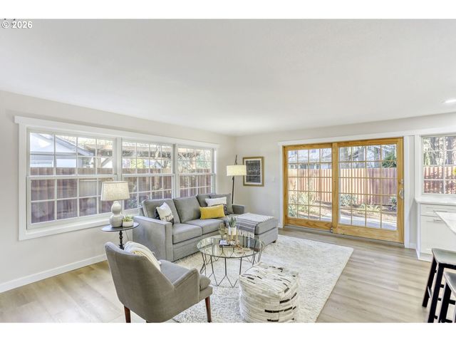 15420 Nw PERIMETER Dr, Beaverton, OR 97006