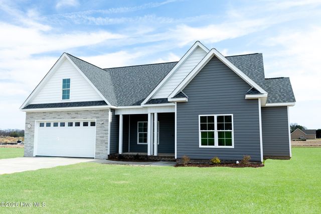 2753 Whitaker Glen Drive, Farmville, NC 27828