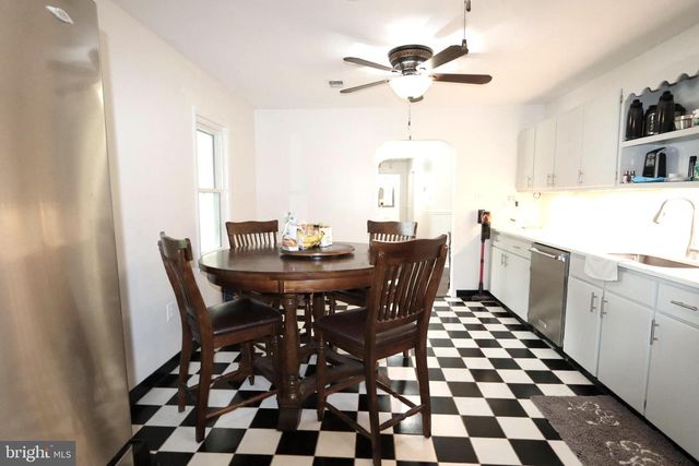 214-B WASHINGTON AVE, La Plata, MD 20646