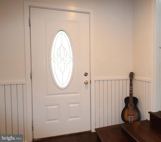 214-B WASHINGTON AVE, La Plata, MD 20646