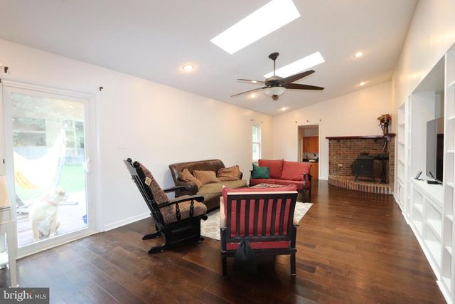 214-B WASHINGTON AVE, La Plata, MD 20646