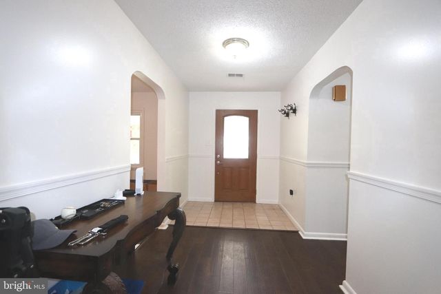 214-B WASHINGTON AVE, La Plata, MD 20646