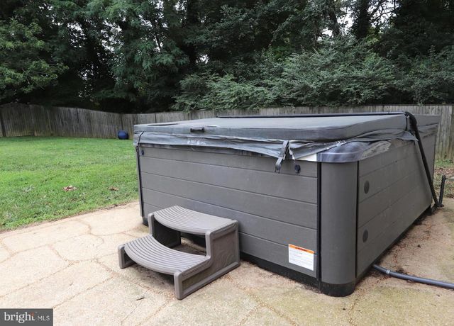 214-B WASHINGTON AVE, La Plata, MD 20646