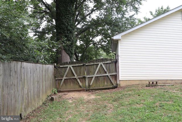 214-B WASHINGTON AVE, La Plata, MD 20646