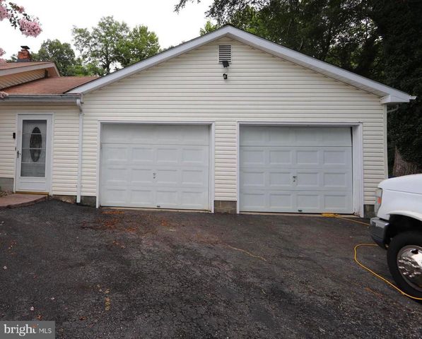 214-B WASHINGTON AVE, La Plata, MD 20646