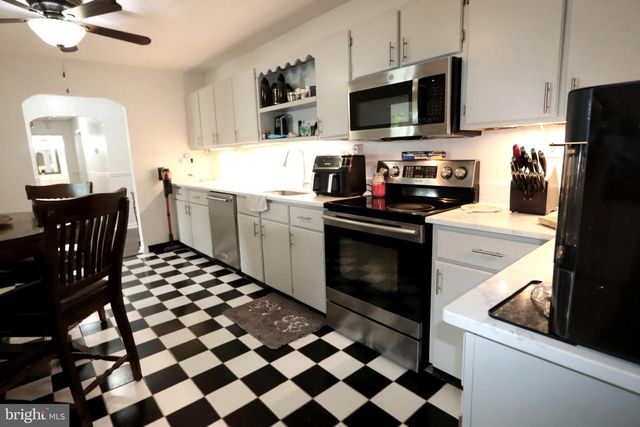 214-B WASHINGTON AVE, La Plata, MD 20646