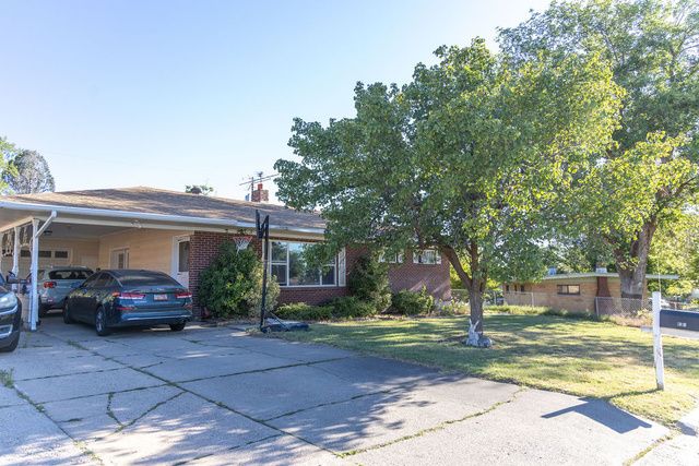 2105 W 3875 S, Roy, UT 84067