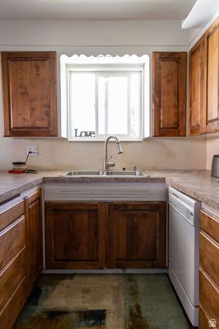 2105 W 3875 S, Roy, UT 84067
