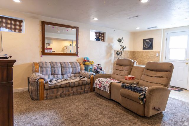 2105 W 3875 S, Roy, UT 84067