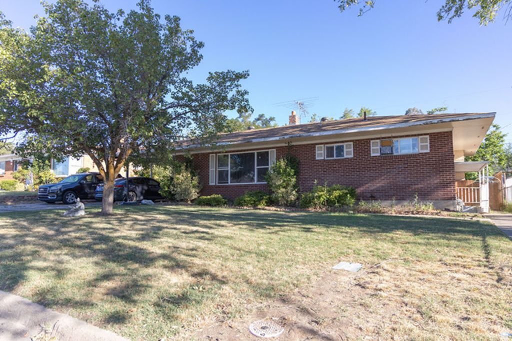 2105 W 3875 S, Roy, UT 84067
