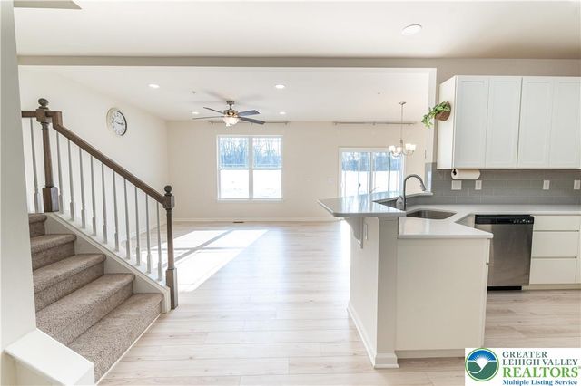 164 Maureen Lane, Upper Macungie Twp, PA 18104