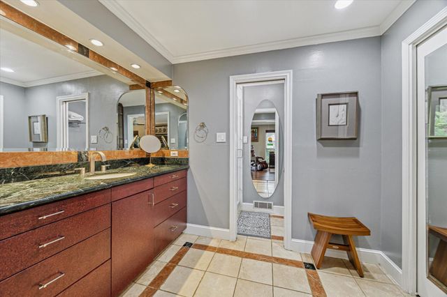 9006 Bonhomme Road, Houston, TX 77074