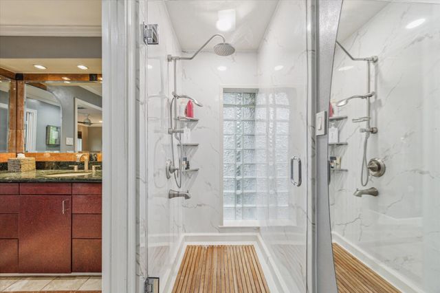 9006 Bonhomme Road, Houston, TX 77074