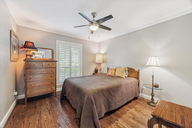 9006 Bonhomme Road, Houston, TX 77074