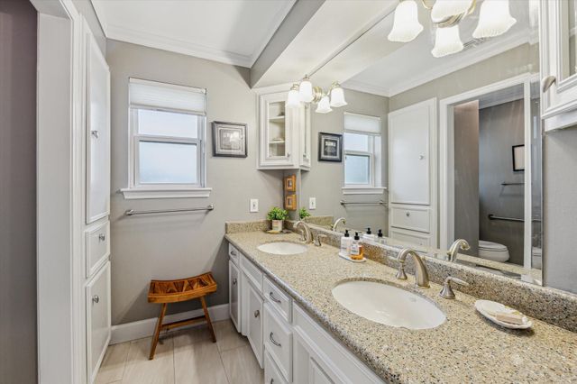 9006 Bonhomme Road, Houston, TX 77074