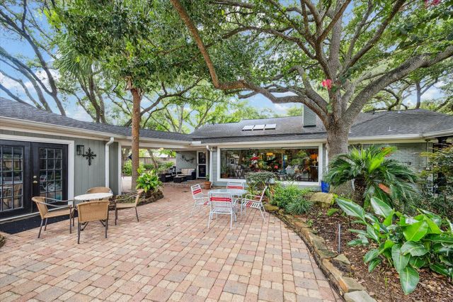 9006 Bonhomme Road, Houston, TX 77074