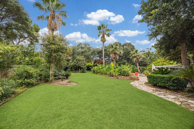 9006 Bonhomme Road, Houston, TX 77074