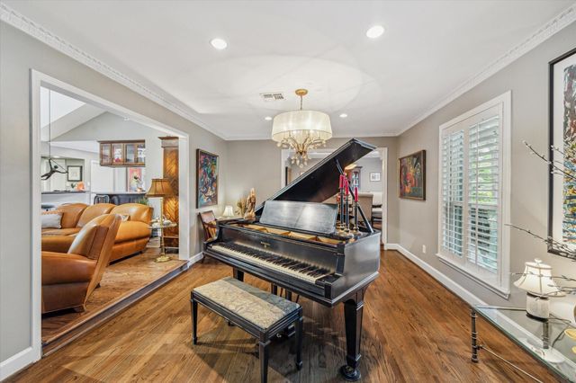 9006 Bonhomme Road, Houston, TX 77074