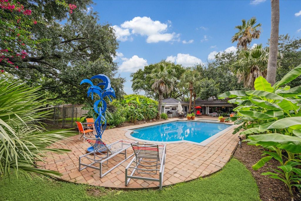 9006 Bonhomme Road, Houston, TX 77074