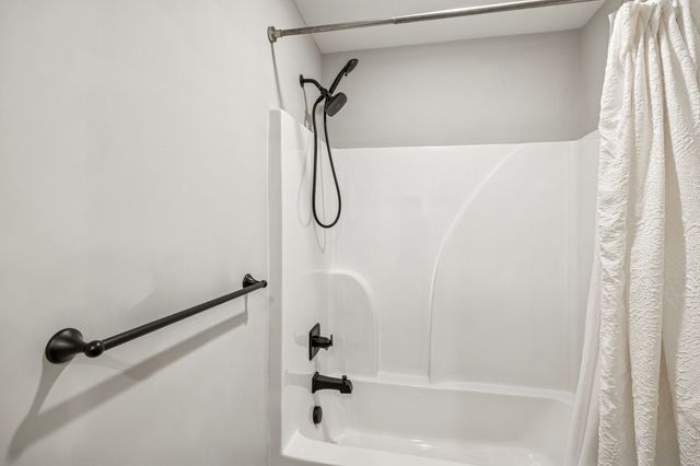 101 Forrestwood Dr, Manchester, TN 37355