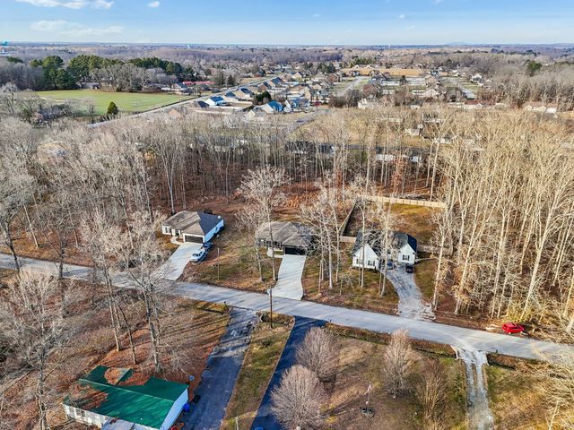 101 Forrestwood Dr, Manchester, TN 37355